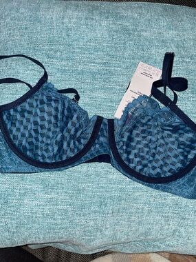 Adore Me Bra 34D